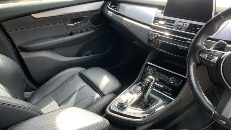 BMW 2 Series 220i M Sport 5dr DCT Petrol Hatchback